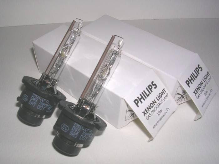 D4S 42402 OEM 4300K Pair