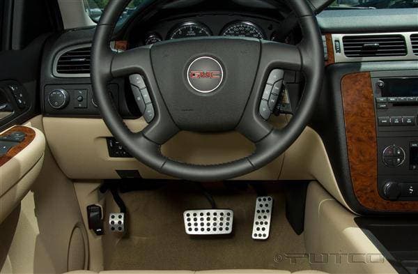 GMC Sierra Putco Street Design Liquid Pedals - 931180